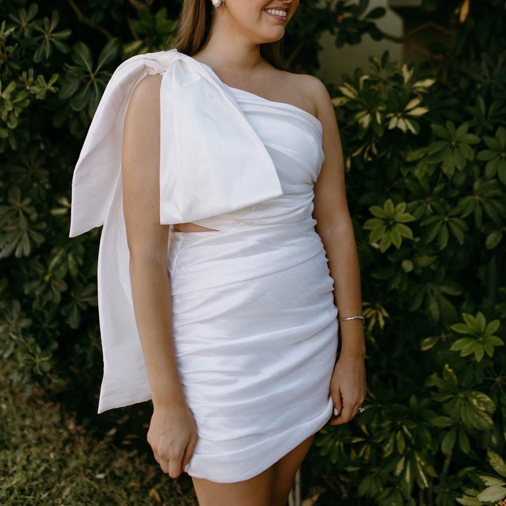 Mini One Shoulder White Dress